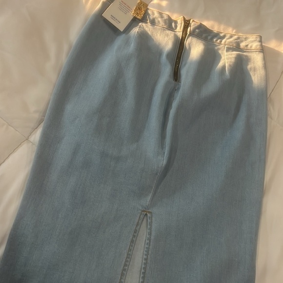 NWOT Distressed denim skirt - Picture 3 of 3